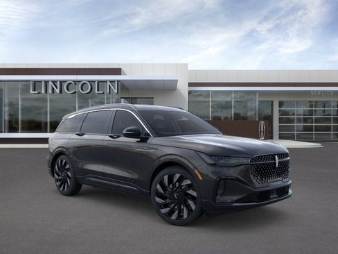 New 2026 Lincoln Nautilus Black Label w/ Jet Appearance Package AWD/4WD image 1