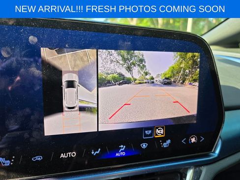 Used 2025 Chevrolet Equinox EV LT FWD image 11