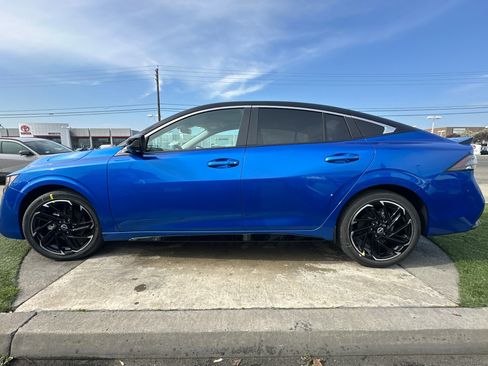 New 2026 Nissan Sentra SR image 7