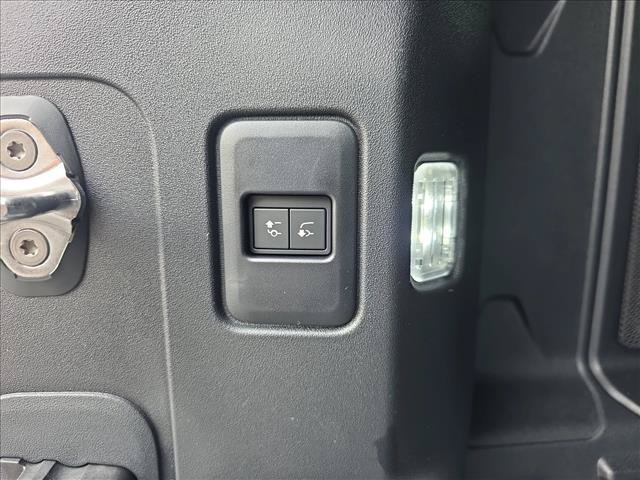 New 2026 Land Rover Defender 110 S AWD/4WD image 13