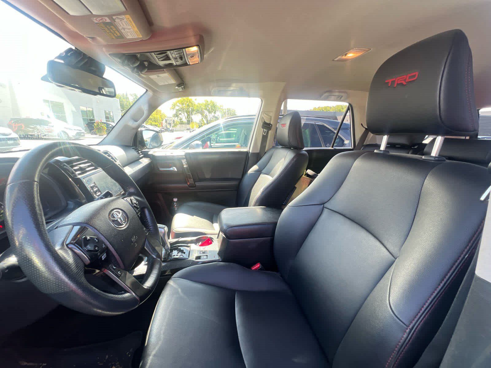 Used 2020 Toyota 4Runner TRD Off-Road Premium AWD/4WD image 9