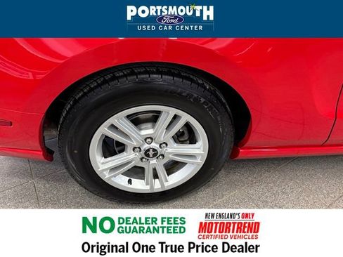 Used 2014 Ford Mustang Convertible image 23