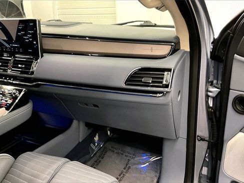Used 2023 Lincoln Navigator Black Label image 15