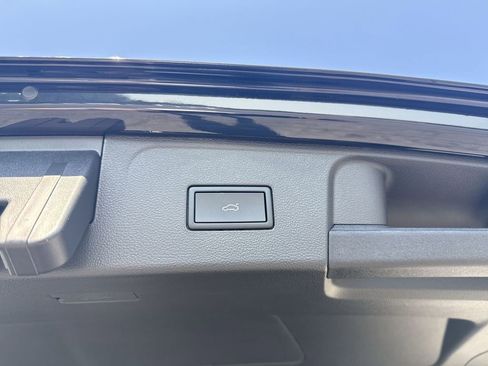 New 2025 Volkswagen Atlas SEL Premium R-Line image 50