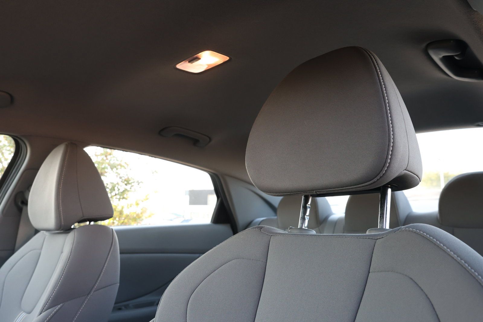 Used 2024 Hyundai Elantra SEL FWD image 15