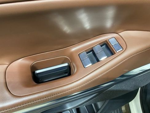 Certified 2025 Lincoln Navigator Reserve AWD/4WD image 13