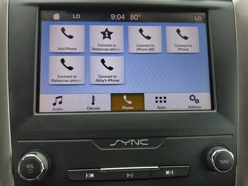 Used 2019 Ford Fusion SE FWD image 25