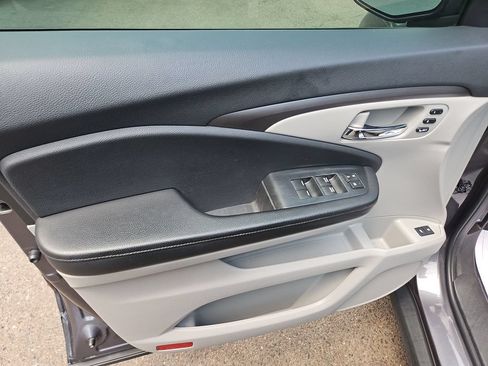 Used 2020 Honda Pilot EX-L image 10