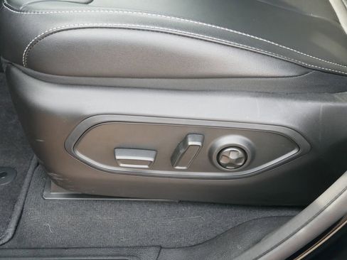 New 2025 Jeep Grand Cherokee Limited w/ Trailer Tow Package image 30