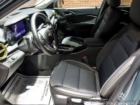 New 2026 Chevrolet Trax LT w/ Driver Confidence Package FWD image 10