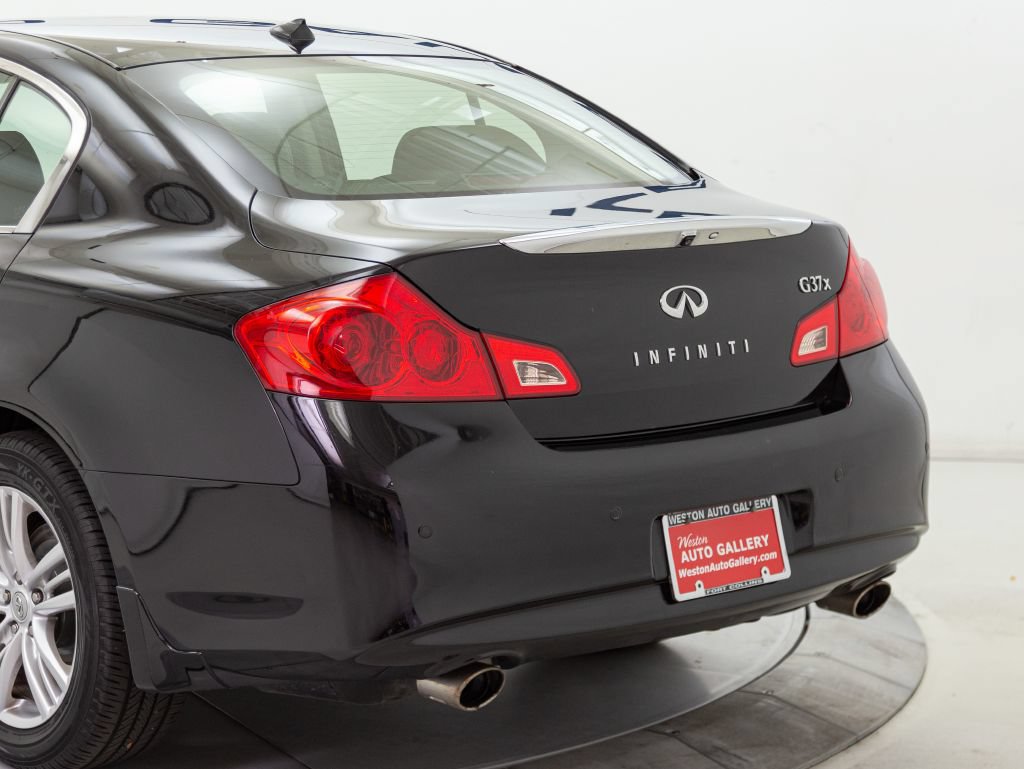 Used 2013 INFINITI G37 x Sedan w/ Premium Pkg AWD/4WD image 14
