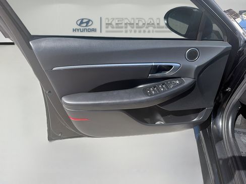 Used 2021 Hyundai Sonata SEL w/ Convenience Package FWD image 17