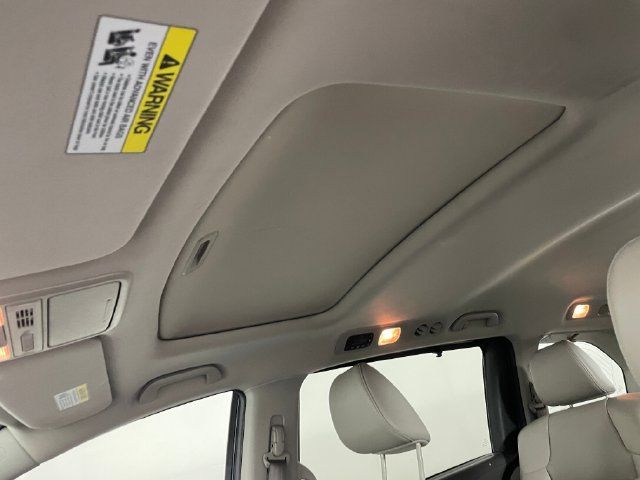 Used 2016 Honda Odyssey EX-L image 12