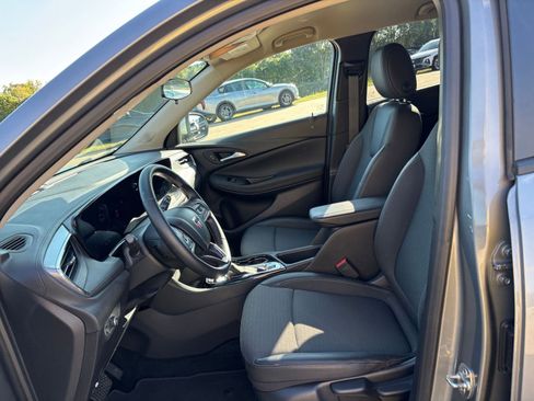 Used 2025 Buick Encore GX Preferred image 24