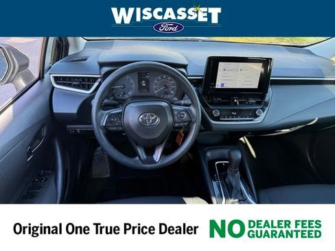 Used 2023 Toyota Corolla LE image 7