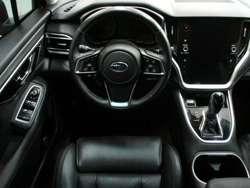 Used 2021 Subaru Outback Limited image 14