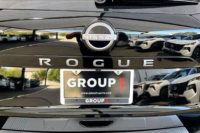 Certified 2026 Nissan Rogue SV FWD image 10