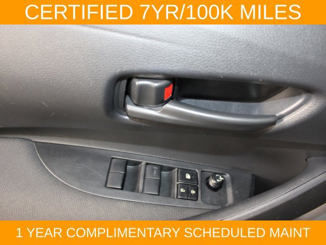 Used 2025 Toyota Corolla LE FWD image 18