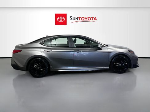 Used 2026 Toyota Camry SE FWD image 2
