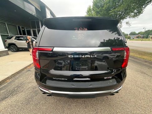 Used 2025 GMC Yukon XL Denali AWD/4WD image 5