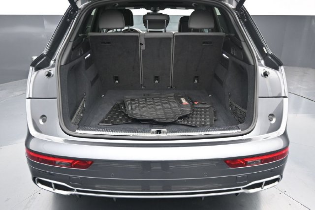 Used 2019 Audi SQ5 Premium Plus AWD/4WD image 9