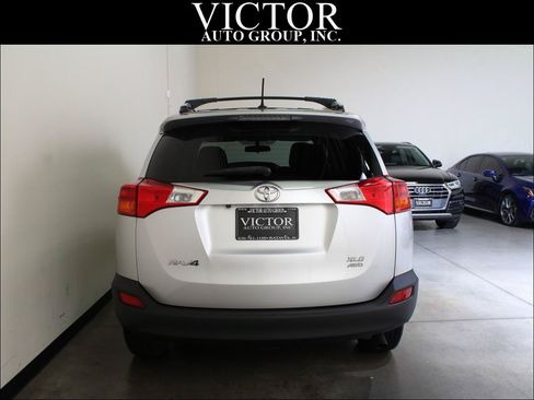 Used 2014 Toyota RAV4 XLE AWD/4WD image 9