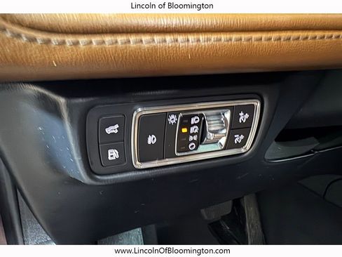 Certified 2023 Lincoln Aviator Grand Touring w/ Equipment Group 301A AWD/4WD image 38