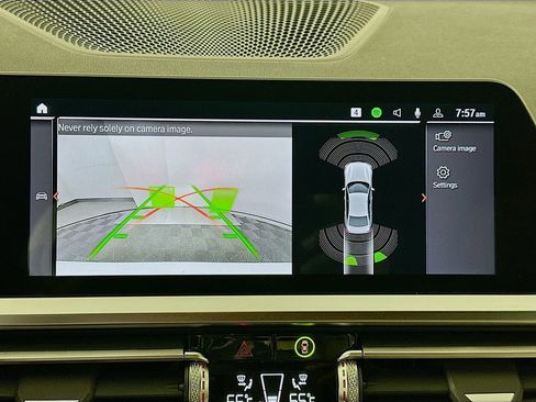 Used 2022 BMW 330i Sedan w/ M Sport Package image 14