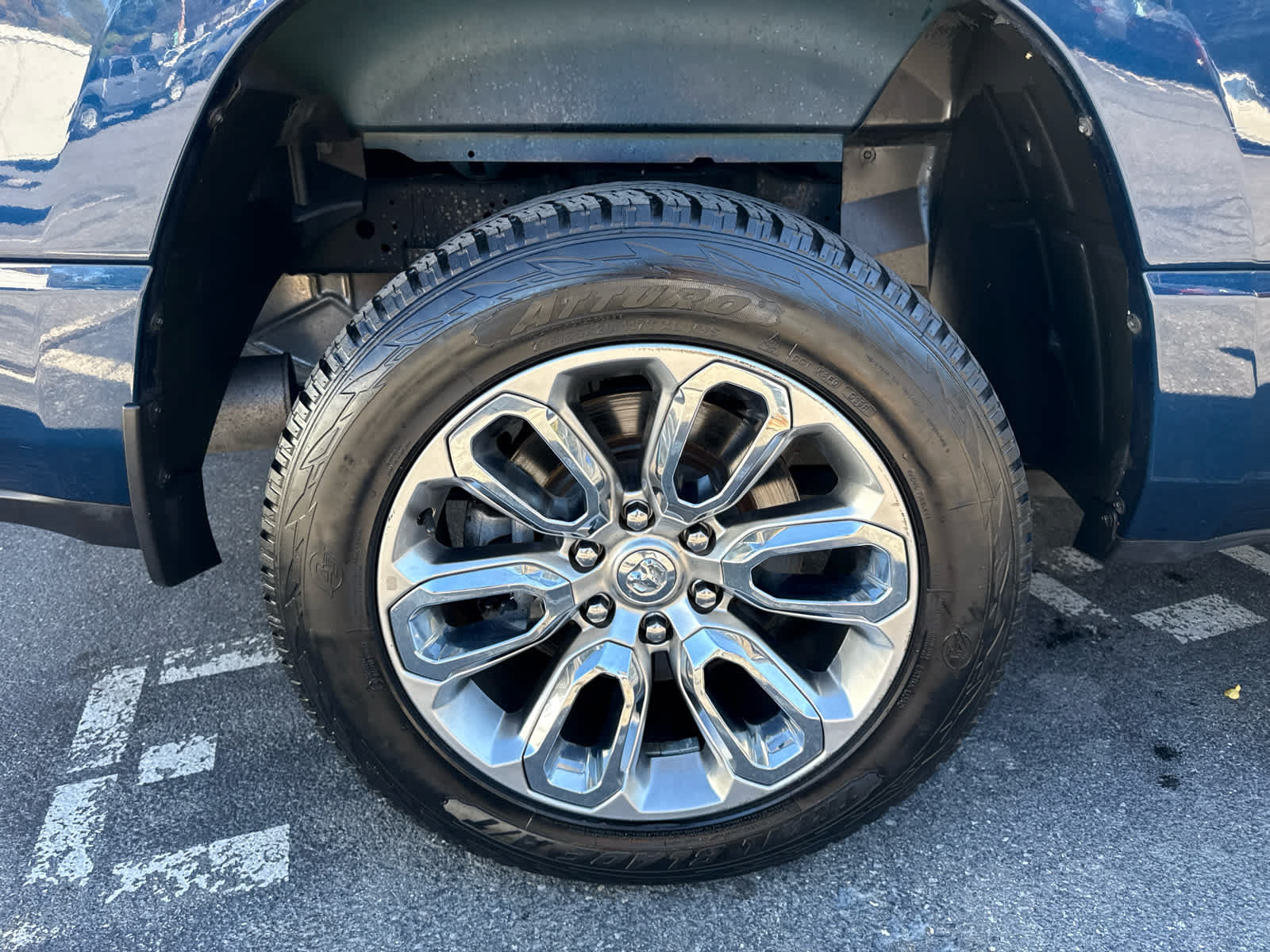 Used 2023 RAM 1500 Laramie AWD/4WD image 12