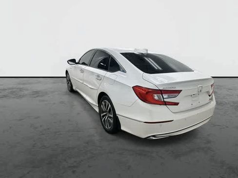 Used 2019 Honda Accord Touring image 2