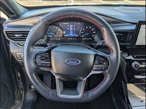Used 2023 Ford Explorer ST-Line image 8