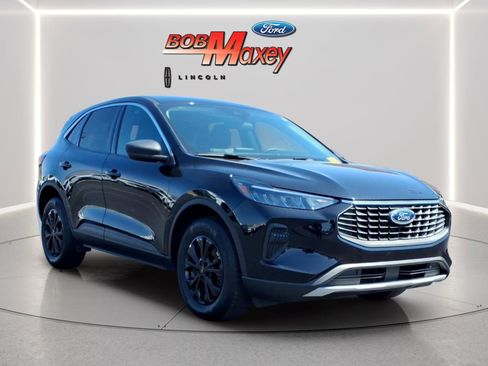 Certified 2023 Ford Escape Active AWD/4WD image 3