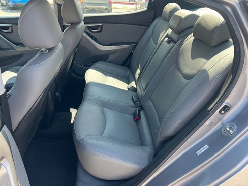 Used 2013 Hyundai Elantra Limited FWD image 17