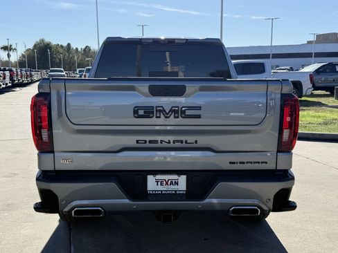 Used 2025 GMC Sierra 1500 Denali Ultimate image 6