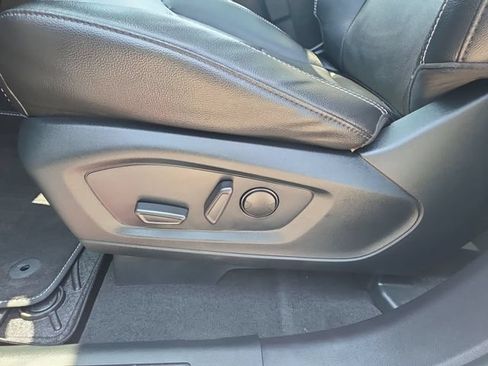 Used 2022 Ford Explorer ST w/ Equipment Group 401A AWD/4WD image 31