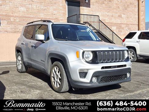Used 2019 Jeep Renegade Latitude image 1