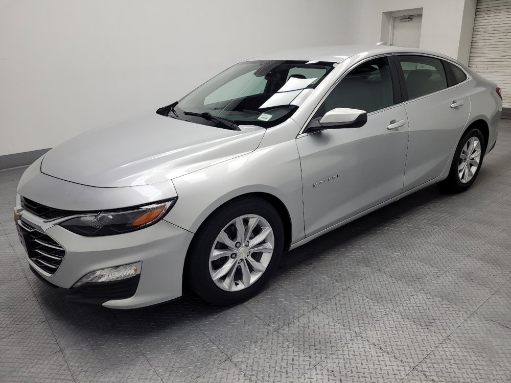 Used 2019 Chevrolet Malibu LT FWD image 2