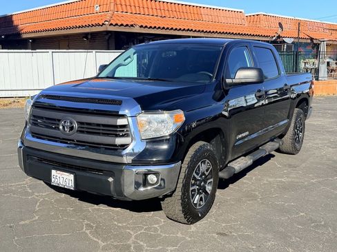 Used 2015 Toyota Tundra SR5 w/ TRD Off Road Package AWD/4WD image 3