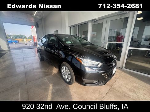 New 2025 Nissan Versa S w/ Trunk Package image 1