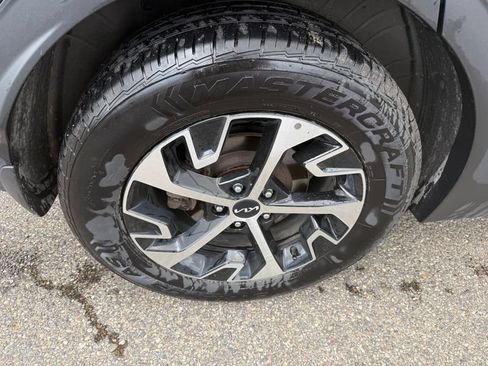 Used 2023 Kia Sportage EX AWD/4WD image 15