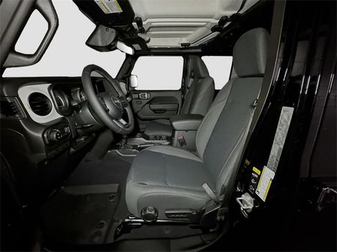 New 2026 Jeep Gladiator Sport image 14