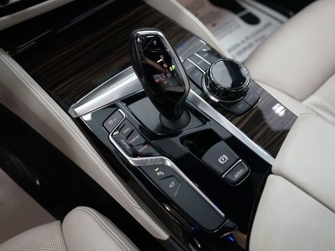 Used 2017 BMW 540i xDrive AWD/4WD image 45