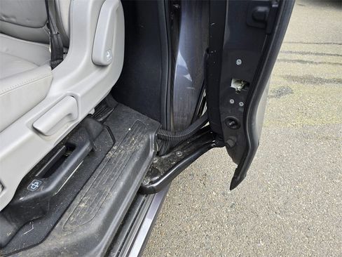 Used 2019 Honda Odyssey Elite image 15