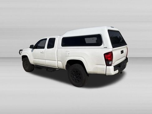Used 2023 Toyota Tacoma SR w/ SR Convenience Package RWD image 9