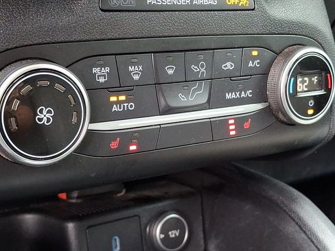 Used 2020 Ford Escape SE FWD image 24