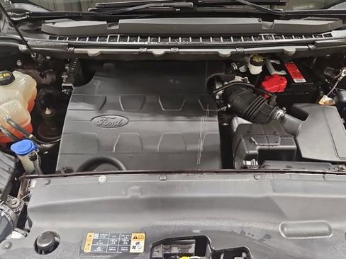Certified 2018 Ford Edge SEL w/ Equipment Group 201A FWD image 27