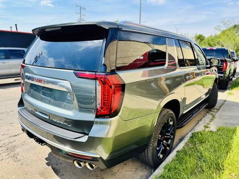 Used 2024 GMC Yukon XL Denali AWD/4WD image 5