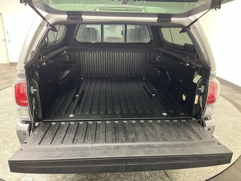 Used 2021 Toyota Tacoma TRD Sport w/ Technology Package image 25