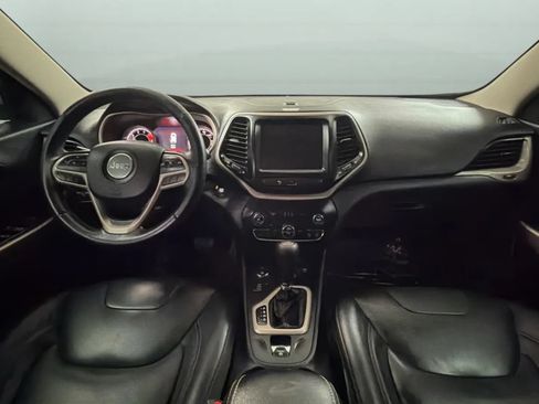 Used 2017 Jeep Cherokee High Altitude AWD/4WD image 10