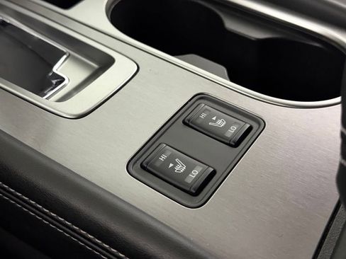 Used 2024 Nissan Murano SV FWD image 18